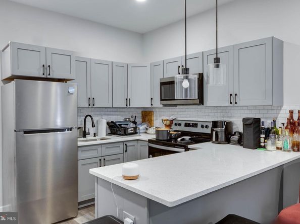 623 W Oxford Street, Philadelphia PA 19122