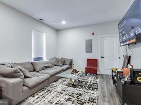 623 W Oxford Street, Philadelphia PA 19122