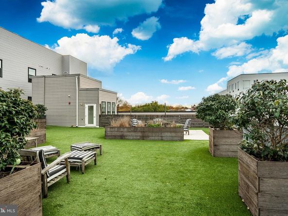 4217 Chestnut Street 502, Philadelphia PA 19104