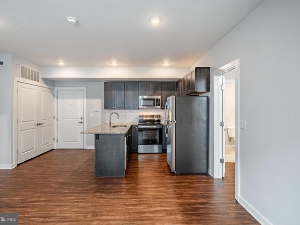 4217 Chestnut Street 502, Philadelphia PA 19104