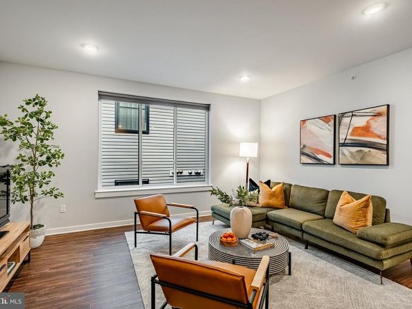 4217 Chestnut Street 502, Philadelphia PA 19104