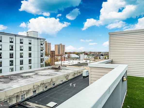 4217 Chestnut Street 502, Philadelphia PA 19104