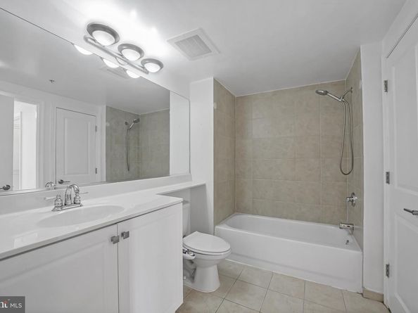 851 N Glebe Road 1608, Arlington VA 22203