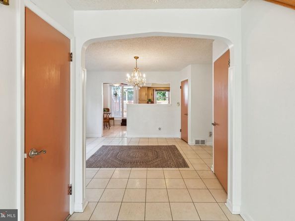 8110 Thouron Avenue, Philadelphia PA 19150