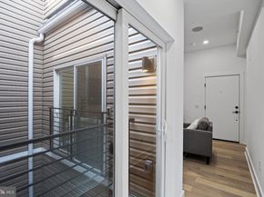 1513 Christian Street 4, Philadelphia PA 19146