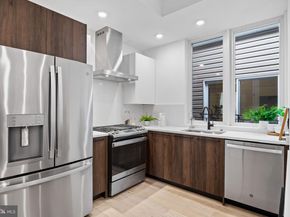 1513 Christian Street 4, Philadelphia PA 19146