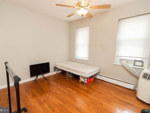 2406 E Harold Street, Philadelphia PA 19125