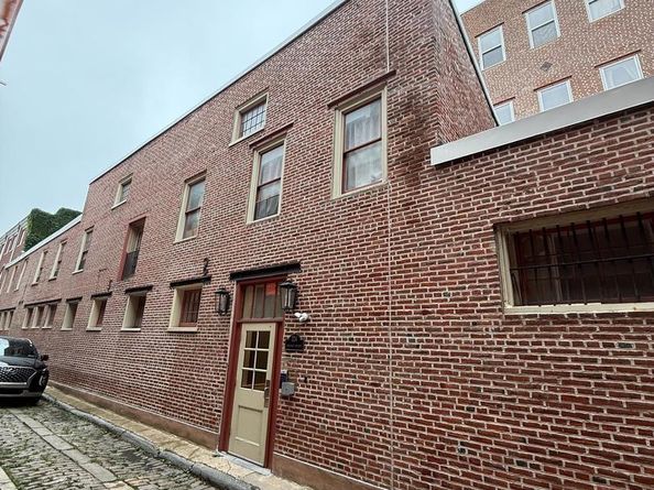 141 N 2nd Street 3C, Philadelphia PA 19106