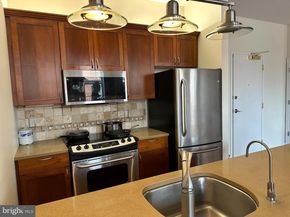 141 N 2nd Street 3C, Philadelphia PA 19106