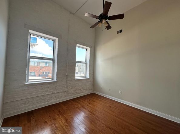 141 N 2nd Street 3C, Philadelphia PA 19106