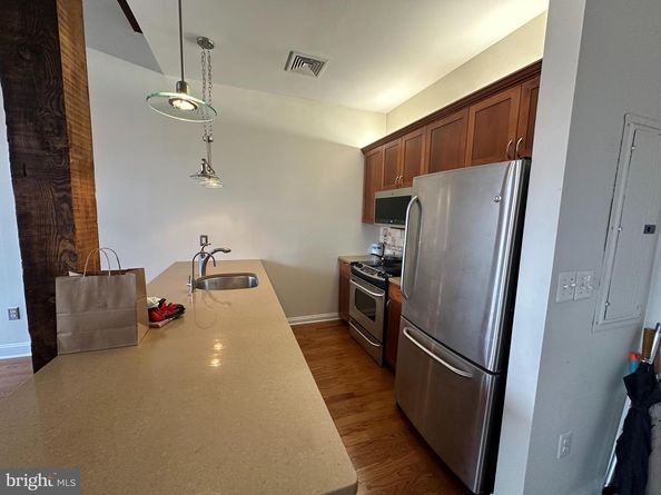 141 N 2nd Street 3C, Philadelphia PA 19106