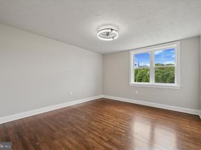 232 W Washington Avenue, Clifton Heights PA 19018