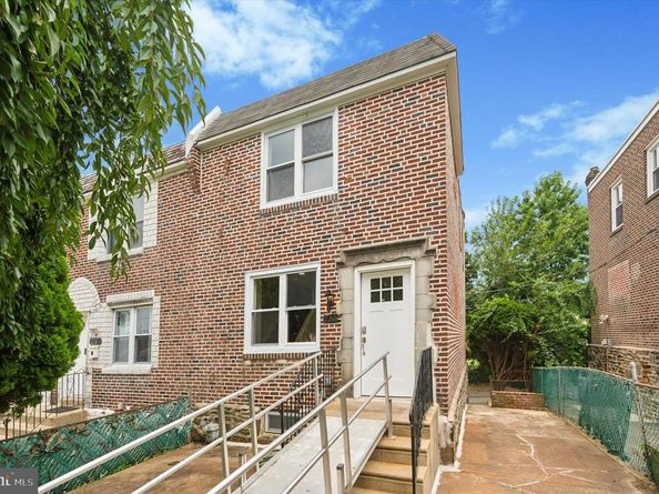 232 W Washington Avenue, Clifton Heights PA 19018