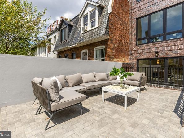 733 Euclid Street NW 201, Washington DC 20001