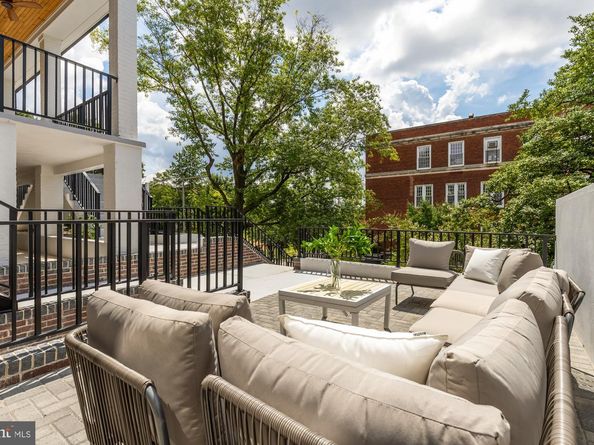 733 Euclid Street NW 201, Washington DC 20001