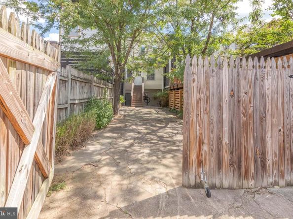 1164 5TH Street NE, Washington DC 20002
