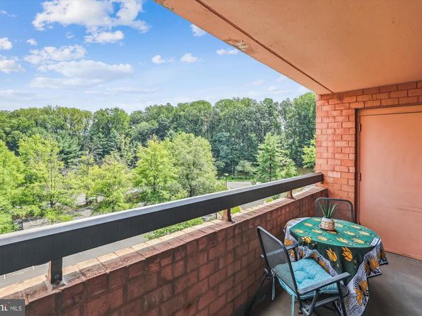 2230 George C Marshall Drive 617, Falls Church VA 22043