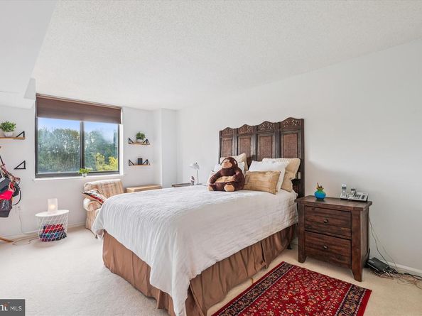 2230 George C Marshall Drive 617, Falls Church VA 22043