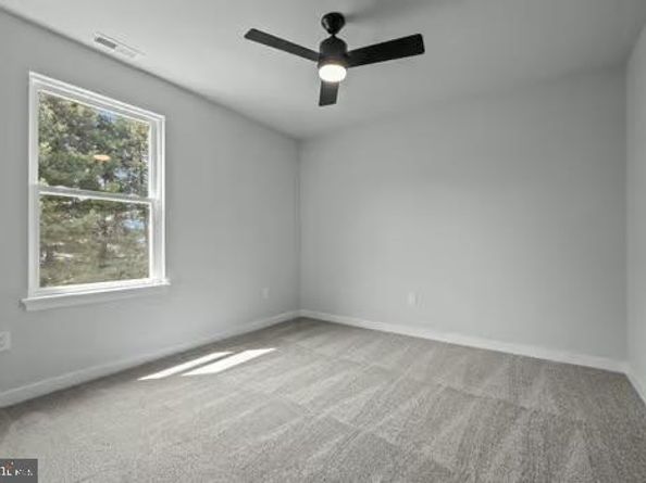 1 Mclevins Court, Croydon PA 19021