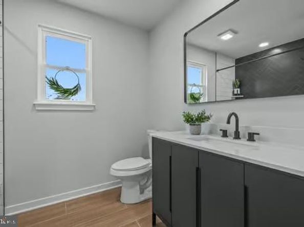 1 Mclevins Court, Croydon PA 19021
