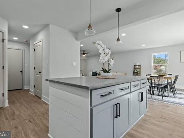 1 Mclevins Court, Croydon PA 19021