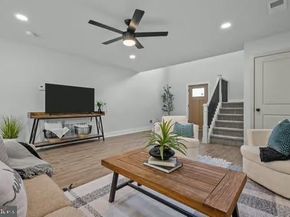 1 Mclevins Court, Croydon PA 19021
