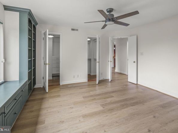8340 Greensboro Drive 302, Mclean VA 22102