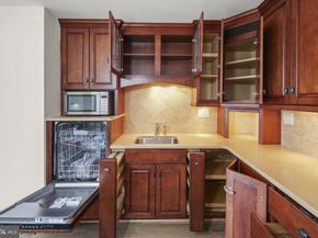 8340 Greensboro Drive 302, Mclean VA 22102