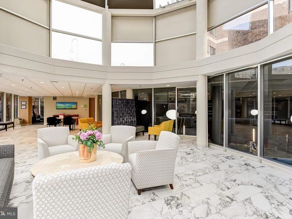 8340 Greensboro Drive 302, Mclean VA 22102