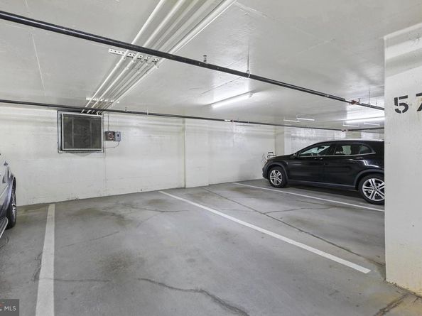 8340 Greensboro Drive 302, Mclean VA 22102
