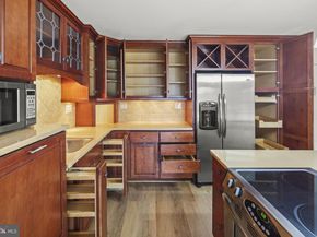 8340 Greensboro Drive 302, Mclean VA 22102