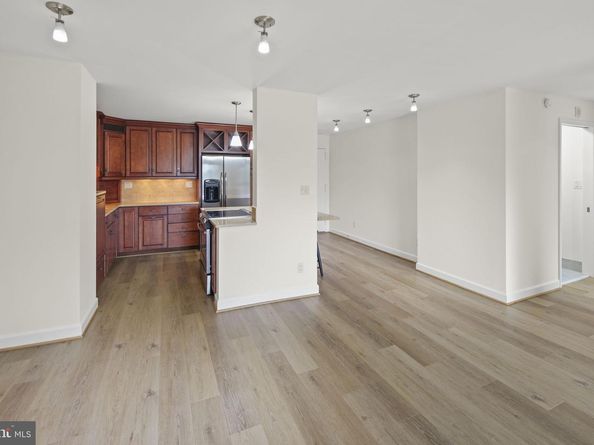 8340 Greensboro Drive 302, Mclean VA 22102