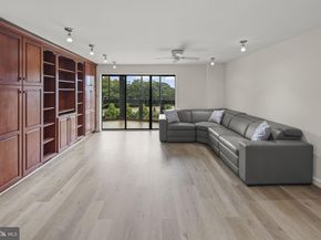 8340 Greensboro Drive 302, Mclean VA 22102