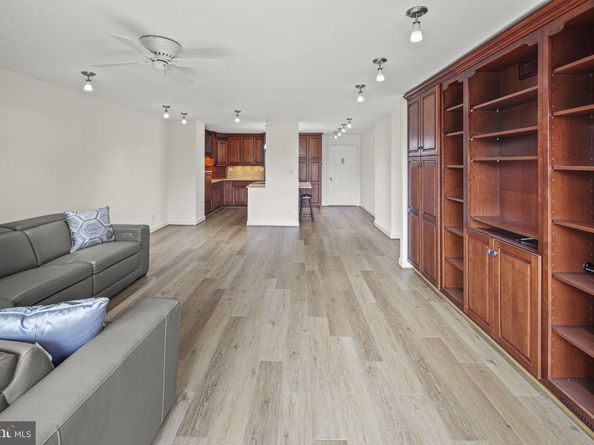 8340 Greensboro Drive 302, Mclean VA 22102