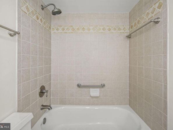 8340 Greensboro Drive 302, Mclean VA 22102