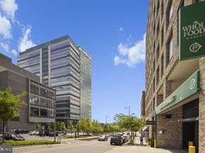 8340 Greensboro Drive 302, Mclean VA 22102