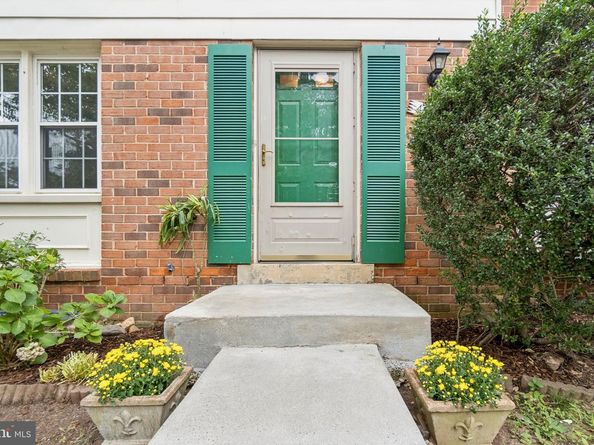4906 Van Walbeek Place, Annandale VA 22003