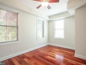 635 Dupont Street O, Philadelphia PA 19128