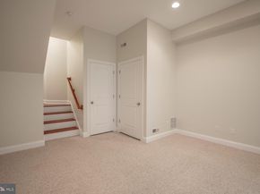 635 Dupont Street O, Philadelphia PA 19128