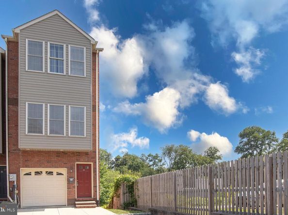 635 Dupont Street O, Philadelphia PA 19128