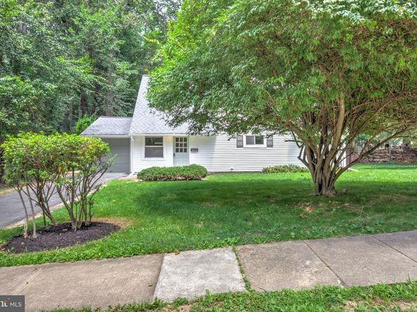 8407 Hull Drive, Glenside PA 19038