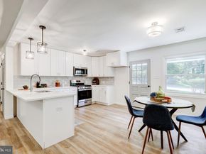 8407 Hull Drive, Glenside PA 19038