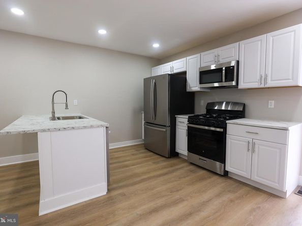 225 Wright Avenue, Darby PA 19023