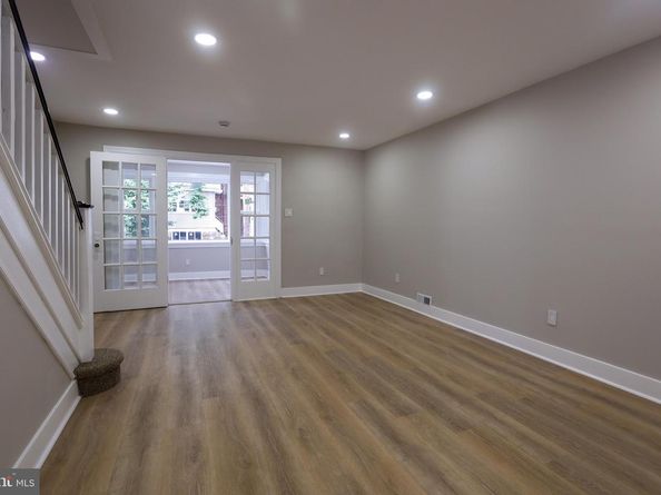 225 Wright Avenue, Darby PA 19023