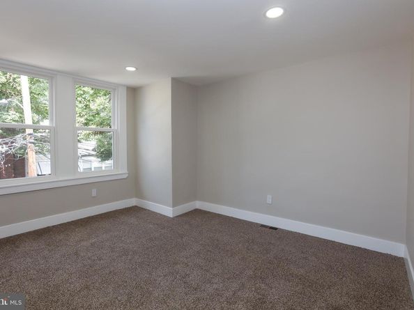 225 Wright Avenue, Darby PA 19023