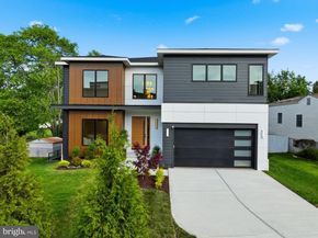 7421 Magarity Road, Falls Church VA 22043