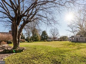 23 Wooden Bridge Court, Southampton PA 18966