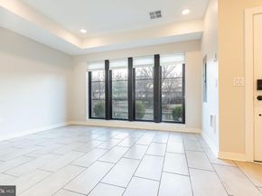 4523 Riverside Way, Philadelphia PA 19127