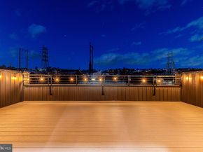 4523 Riverside Way, Philadelphia PA 19127