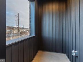 4523 Riverside Way, Philadelphia PA 19127